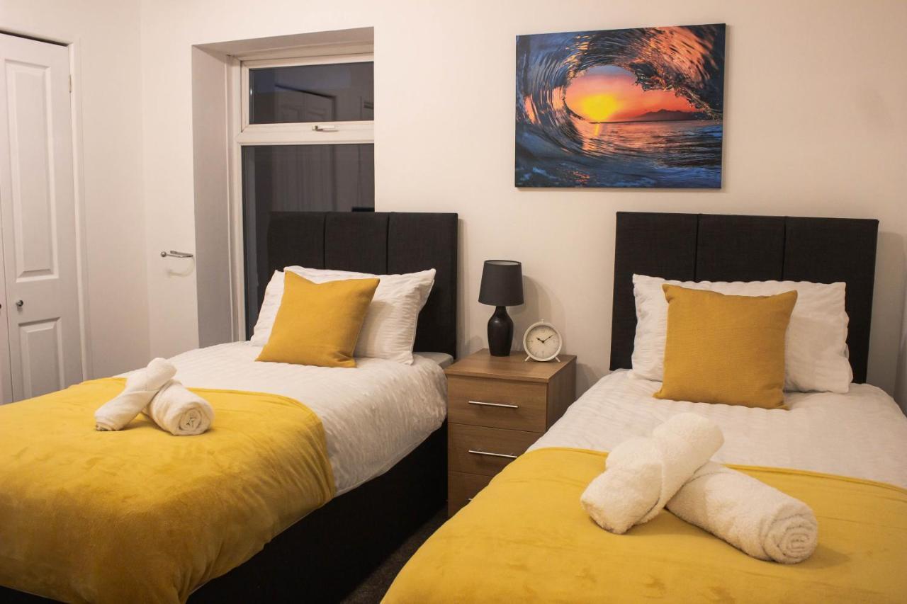 Business Friendly 3Br Home - King Size Beds & Centrally Located Swansea Bagian luar foto