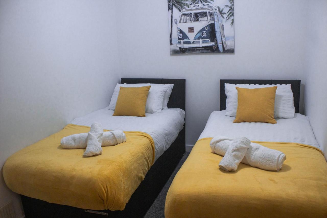 Business Friendly 3Br Home - King Size Beds & Centrally Located Swansea Bagian luar foto