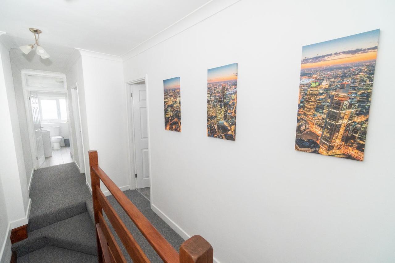 Business Friendly 3Br Home - King Size Beds & Centrally Located Swansea Bagian luar foto