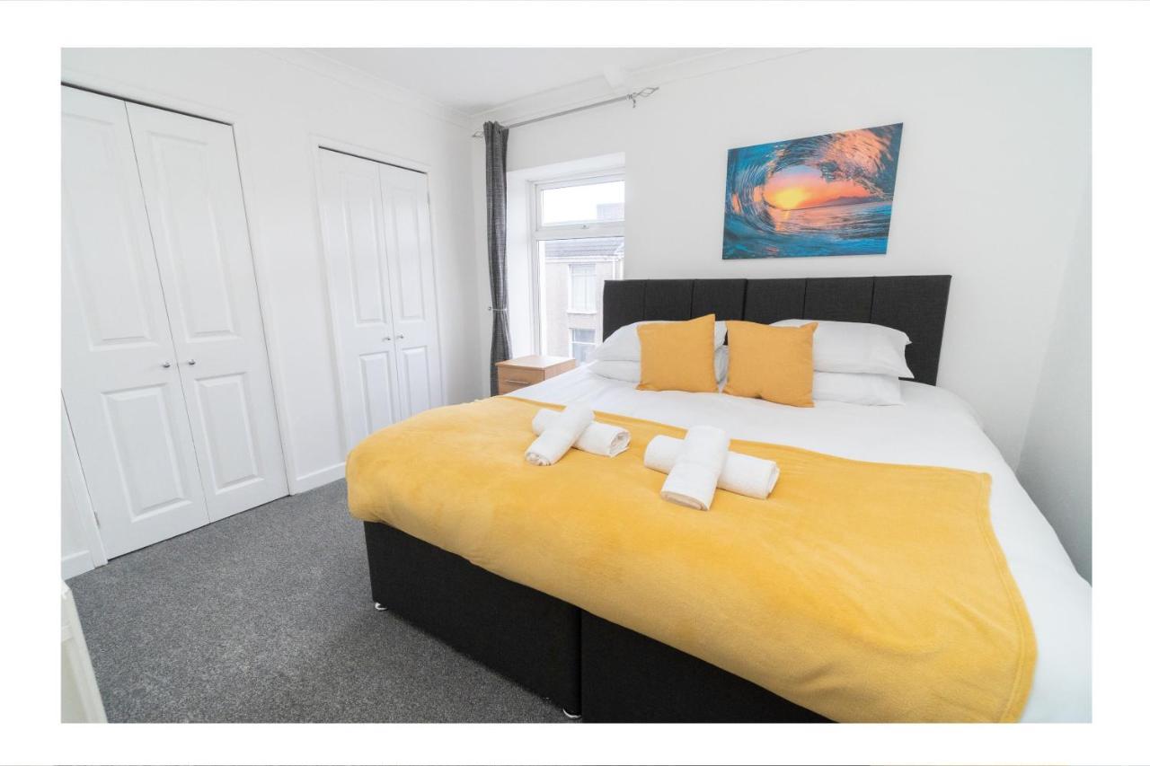 Business Friendly 3Br Home - King Size Beds & Centrally Located Swansea Bagian luar foto